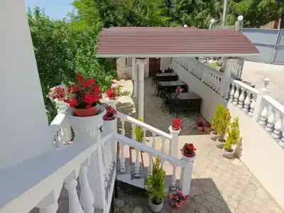 Mag House - 7