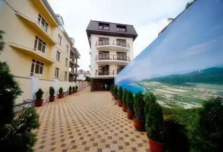 Фаворит - 2