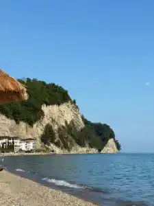 Rich - sandy beach - 14
