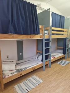 Hostelroof_vl - 8