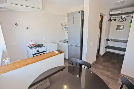 Виноградная, 4 - 50