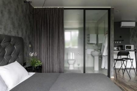 Room 12 - 37