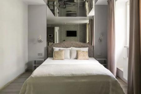 Room 12 - 49