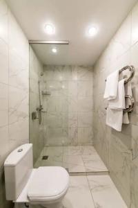 Room 12 - 58