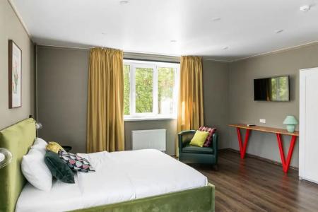 Room 12 - 47