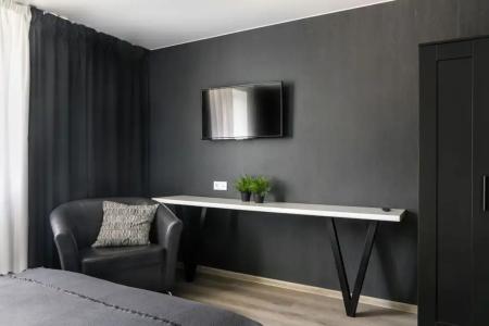 Room 12 - 86