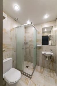 Room 12 - 99