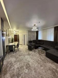 Гранд Плаза - 55