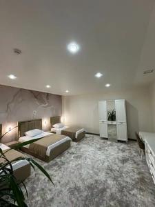 Гранд Плаза - 56