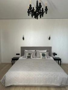 Vivanta - 10