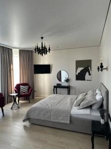 Vivanta - 18