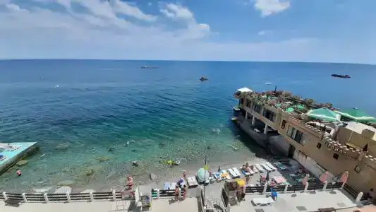 Эллинг 106 - 37