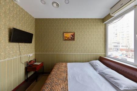 Автор Братиславская - 72