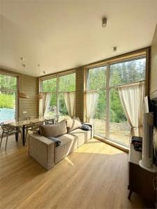 SkiHouse - 8