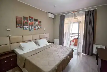 Каштан - 106