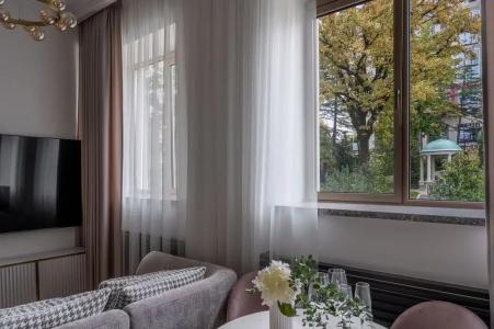 Grand Royal Residences - 201