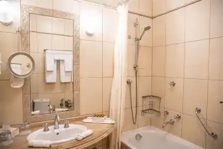 Гранд Палас - 104