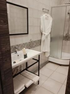 Виктория - 19