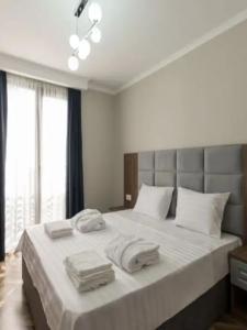 Грейс Бриз - 70