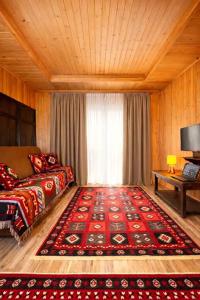 Hayat-Haus - 136