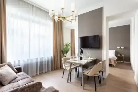 Grand Royal Residences - 242
