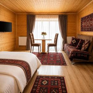 Hayat-Haus - 156
