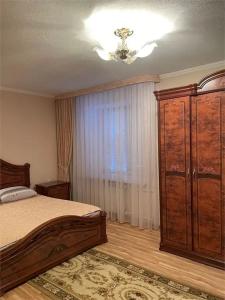 Дом иностранных специалистов - 73