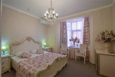 Шери Холл - 33