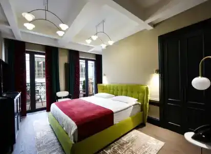 Retro - 9