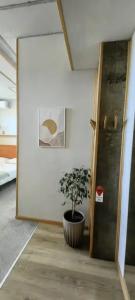 4 Комнаты - 24