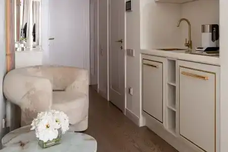 Grand Royal Residences - 277