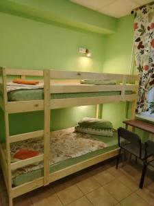 В тапочках - 32