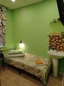 В тапочках - 33