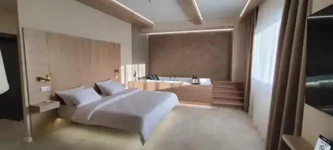 Kamarooms Business & Spa - 92