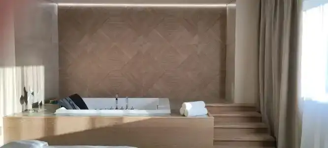 Kamarooms Business & Spa - 95