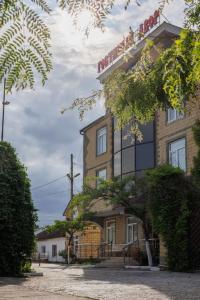 Гостиный двор - 103