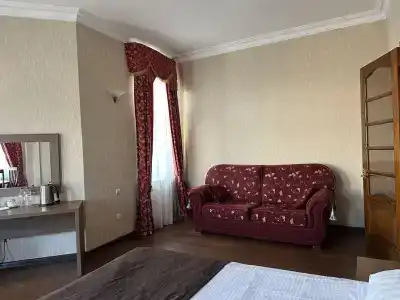 Парк - 33