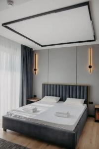 Tong Marina - 54