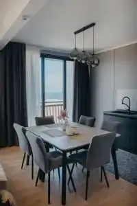 Tong Marina - 60