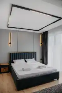 Tong Marina - 79