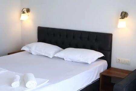 Majestic & Restaurant - 14