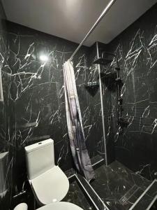 Royal Galaxy - 32