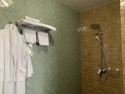 Хабаровск - 170