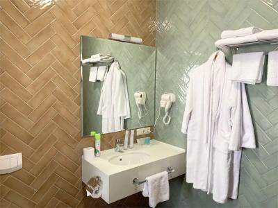 Хабаровск - 168