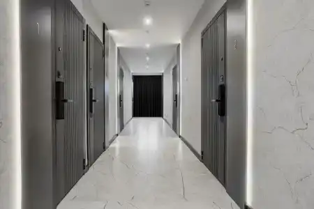 На Черкасской - 83