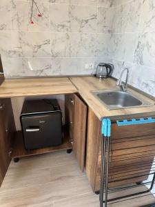 Majestic & Restaurant - 73