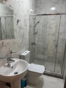 Majestic & Restaurant - 75