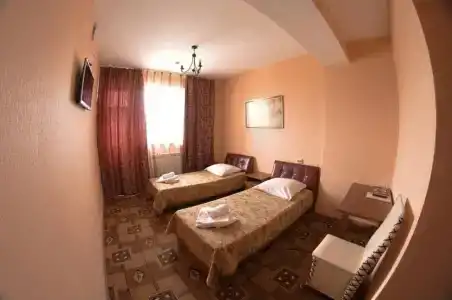 на Набережной - 86