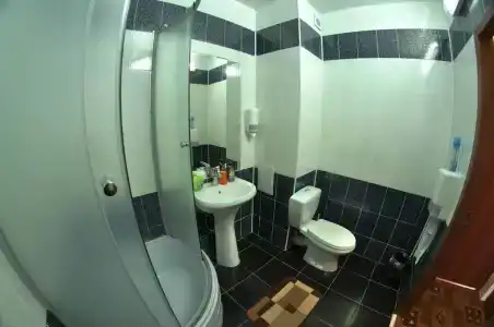 на Набережной - 104