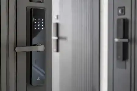 На Черкасской - 325